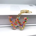 Letter W keychain pendant with colorful heart-shaped sequins in clear resin - Letter W Lobster Clasp Keychain