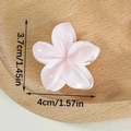 Pink translucent flower hair claw clip with acetate finish and floral design - 4cm / Pink