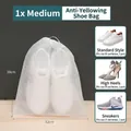 Witte niet-geweven schoenenzak met trekkoord tegen vergeling, medium maat 38x32cm - Gemiddeld 32x38cm / Wit