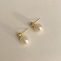 Elegante S925 Silber Ohrstecker mit Tropfen Süßwasserperlen in goldenem Finish - Vergoldetes 925 Silber / Gold
