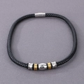 Bracelet tressé noir pour homme avec détails métalliques dorés et argentés - Collier (KN282877-TXH)