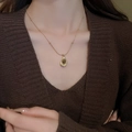 Collar Maillard con piedra de ojo de tigre irregular y colgante de gota en una modelo - 4# Collar-Dorado-Marrón