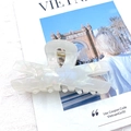 Elegante pinza per capelli in acrilico bianco perlato da 9cm su una rivista - Bianco Perlato (C20-2-15)