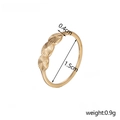 Detail view of 18K gold minimalist ring with 0.4cm floral motifs and 0.9g lightweight build - Gold Three Circles Pattern Style (XB48120D5)
