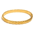 Elegante brazalete de acero inoxidable chapado en oro de 18K con diseño de cuerda torcida - Rayas Horizontales / Dorado