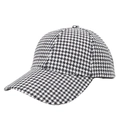 Detailweergave van de stijlvolle zwart-witte houndstooth-stof op de baseballpet - Kleine Hahnentritt