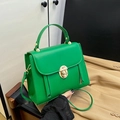 Elegante borsa a mano in pelle PU verde smeraldo con fibbia dorata e tracolla lunga rimovibile - Verde