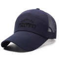 Donkerblauwe ademende mesh baseballcap met BARBRARIA PROTO borduursel erop - Verstelbaar / Marineblauw