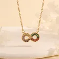 Detailopname van de infinity hanger met gekleurde zirkoonstenen op een gouden ketting - Oneindigheidsteken Stijl (NE2282-D)