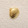 Polished gold seashell charm with fine stripe texture for DIY jewelry making - A0780 Gold Striped Shell