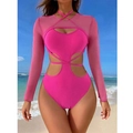 Bañador rosa neón de manga larga con aberturas y detalles de malla en una playa tropical - S / Rosa Rojo