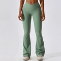 Pantalones de yoga acampanados de canalé verde con cintura alta cruzada en V - S / Verde Albahaca