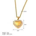 Dettaglio del medaglione a cuore placcato oro 18k con strass e misure della catena a fune - Stile Cuore Pieghevole / Oro