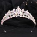 Elegante corona da sposa argento con cristalli scintillanti su fondo nero - Argento Strass AB