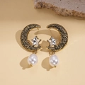 Pendientes vintage de luna en bronce con cristal de estrella y perlas barrocas - Dorado