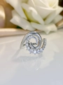 Macro di anello a spirale d'argento con zirconi incastonati e finitura in metallo lucido - Argento