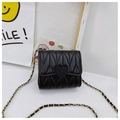 Mini sac matelassé noir à chaîne pour filles avec boucle cœur et bandoulière élégante - Noir