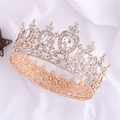 Vintage Barock Brautkrone in Gold mit funkelnden Strasssteinen auf edler Seide - KC Gold Alle Weißen Zirkonia