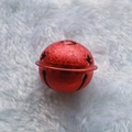Mattrote 4cm Metallglocke mit Sternen für Weihnachtsdeko und Haustierhalsbänder - Rot