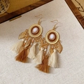 Detail van vintage emaille bloemoorbellen met gouden bladhangers en kralen franjes kwastjes - 4# Haak Goud-Wit