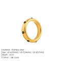 Anello in acciaio inossidabile placcato oro 18 carati con gemme verdi e fascia da 5 mm - US7 / Confezione da 10 / Oro