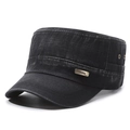 Klassieke zwarte gewassen denim military cap met metalen luchtgaten en een platte bovenkant - Zwart