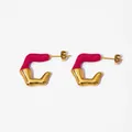 Modern irregular U-shaped earrings in gold plating with bold magenta enamel detail - Red (KDE1691)