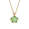 Collana in acciaio inossidabile placcato oro 18K con ciondolo a fiore verde e perle - Collana Con Pendente a Petalo (Doppio Verde)