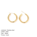 Detail of 4mm wide golden stainless steel hoop earrings with 30mm diameter dimensions - Diameter 30MM / Gold