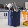 Borsa termica cilindrica blu navy con manico grigio e chiusura a coulisse - Blu Notte