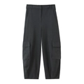 Pantalones cargo gris oscuro con bolsillos laterales grandes y bajos elásticos sobre blanco - XS / Negro