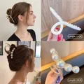 Set da 2 pezzi pinza per capelli con perla grande e bianca
