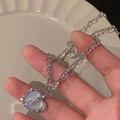 Collana a cuore in opale azzurro con catena in argento a strati e cristalli lucidi - Stile Orecchini a Cuore Rosa (5636701)