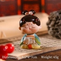 Chinese Tang lady figurine in green Hanfu holding a cat, size 4.5x4x7cm decoration - 2B Cozy - Large Shaking Head Ornament