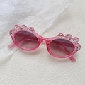 Kids pink glitter sunglasses with wave frame and light purple gradient lenses - Transparent Pink