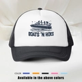Casquette trucker réglable avec imprimé BOATS 'N HOES disponible en cinq couleurs - Noir & Blanc