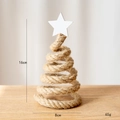 Nordische Weihnachtsbaum-Deko aus Hanfseil mit weißem Holzstern, Höhe 16 cm - Hanfseil Spiral-Stil
