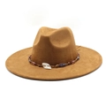 Sombrero de jazz en lana color camello con cordón de cuentas y detalle de concha - M (56-59cm) / Caqui