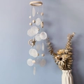 Zeester schelp windgong met houten kralen en doorschijnende witte schelpen - DIY-materiaalpakket / Hars Zeester Schelp