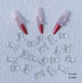 Ciondoli per unghie orsetto 3D aurora 8x10mm con finitura perlata su unghie rosa - YD-318# Trasparente Ghiaccio