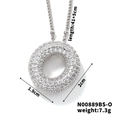Exquis collier en argent avec un pendentif circulaire serti de zircons blancs brillants - Lettre O