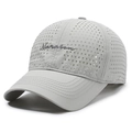 Gorra de béisbol gris claro de secado rápido con agujeros láser y bordado Narason - Ajustable / Gris claro