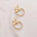 Dettaglio dei ciondoli a forma di ape placcati in oro 14K con zircone per gioielli fai da te - Ape / 19mm*15mm