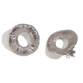 Silberne Vintage-Ohrringe mit geschmolzener Metallstruktur aus rostfreiem Edelstahl - Retro fein gehämmerte hohle runde Ohrstecker - Stahlfarbe