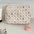 Borsa da trucco trapuntata color crema con orsetti e fiori per viaggi e beauty - Pochette a mano trapuntata floreale