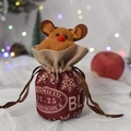 Sacchetto regalo di Natale in juta con renna di peluche e motivi festivi di fiocchi di neve - Stampa Inglese Renna