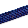 Détail macro de perles d'agate druzy bleues 6x8mm avec texture cristalline pour bijoux DIY - Perles de Tonneau 6x8mm/23pcs / Bleu Galvanisé