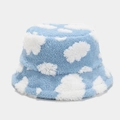 Modischer Plüsch-Anglerhut für Damen mit blau-weißem Wolkenmuster für den Winter - M (56-58cm) / Hellblaues Wolkenmuster