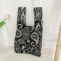 Handmade knit tote bag with classic black and white paisley pattern for women - Black Paisley