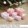 Set di scatole regalo di Natale rosa e bianche con nastri in seta, forme quadrate e medie - Rosa + Bianco/Set da 7 pezzi